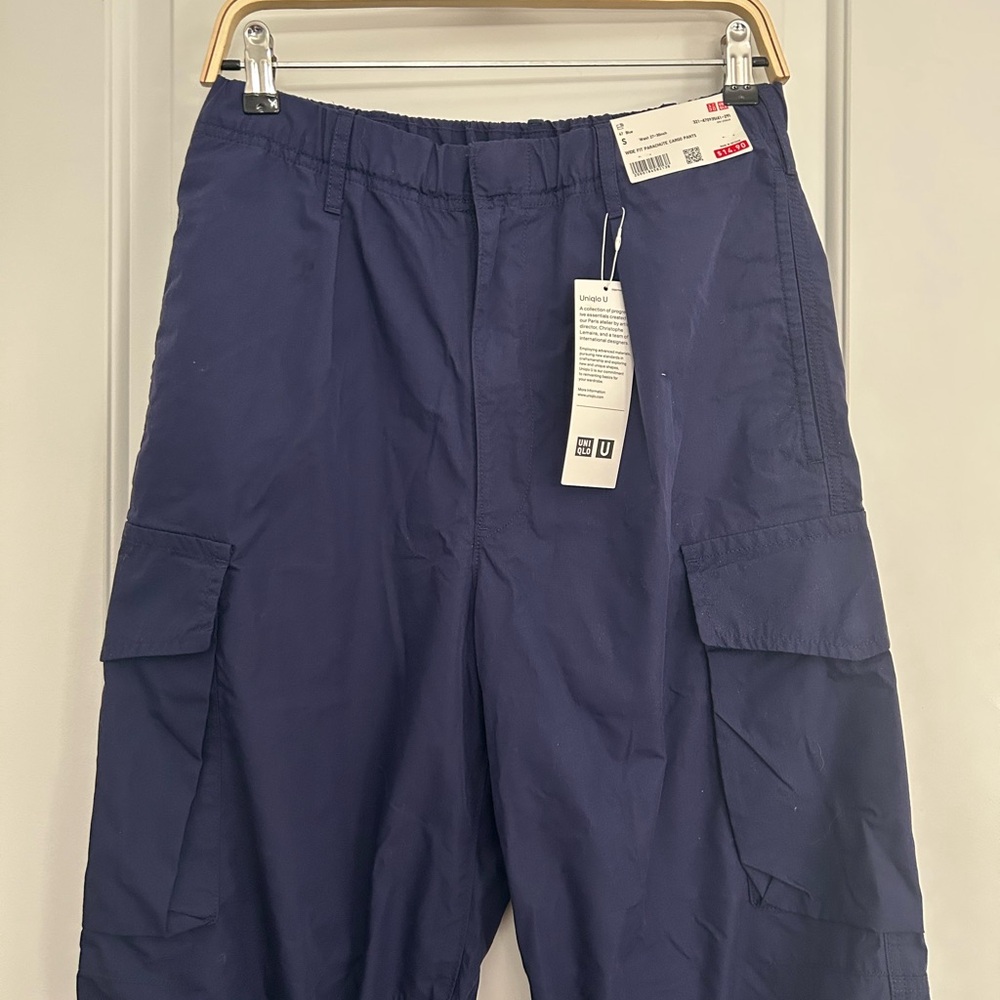 Uniqlo Wide Fit Parachute Cargo Pants
